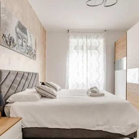 San Siro Hideaway, Garage,metro&wifi! Апартаменты